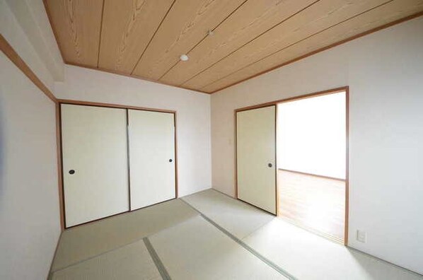 ツイン・アベニューの物件内観写真